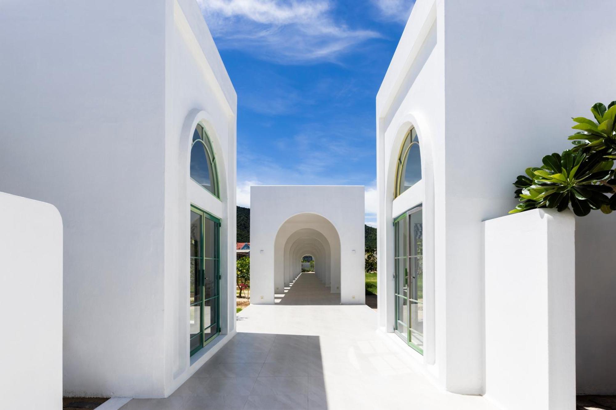 Hotel Isea By The Sea